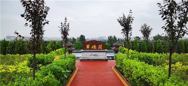西安漢皇樹葬墓園的永福園壁葬有何特點(diǎn),如何體現(xiàn)其節(jié)約土地和紀(jì)念意義?