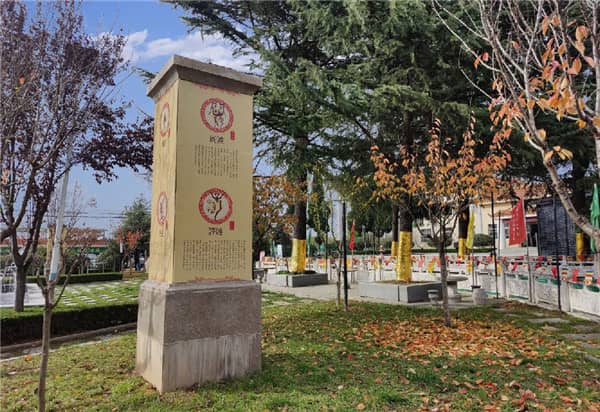 在西安參加葬禮時(shí)，神情舉止方面有哪些需要注意的地方？