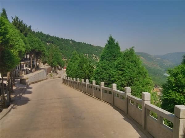 西安壽陽山墓園公墓在環境方面有哪些優勢？