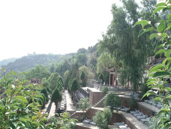 西安壽陽山公墓地址，看墓接送