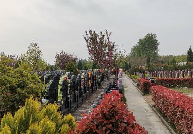 在西安棗園山生態人文紀念園寒衣節期間，有哪些推薦的文明祭祀方式？