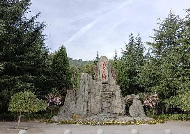 西安漢陵墓地多少錢？靜棲苑壁葬不到萬元