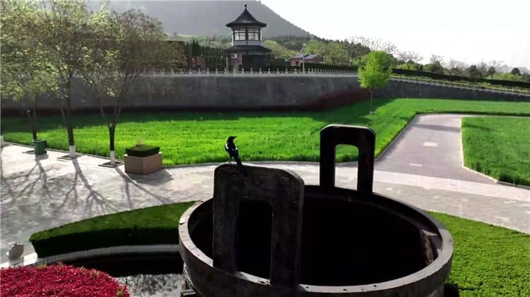 西安霸陵新區(qū)墓園墓地地址電話(huà)