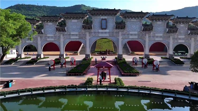 西安霸陵墓園新區(qū)位于哪個(gè)區(qū)域和具體地址是什么?