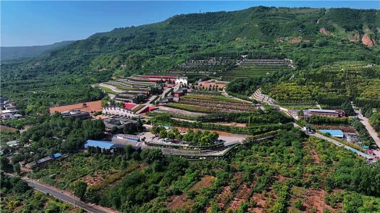 西安霸陵墓園新區(qū)的墓地位置選擇有哪些講究?