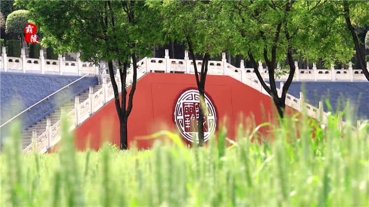 在西安霸陵墓園新區(qū)，客戶參觀墓位并選定后的接待流程是怎樣的？
